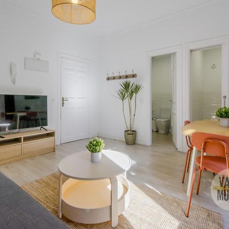 Elegant Apt Para 4Pax En Las Letras-Cortes Madrid Bagian luar foto