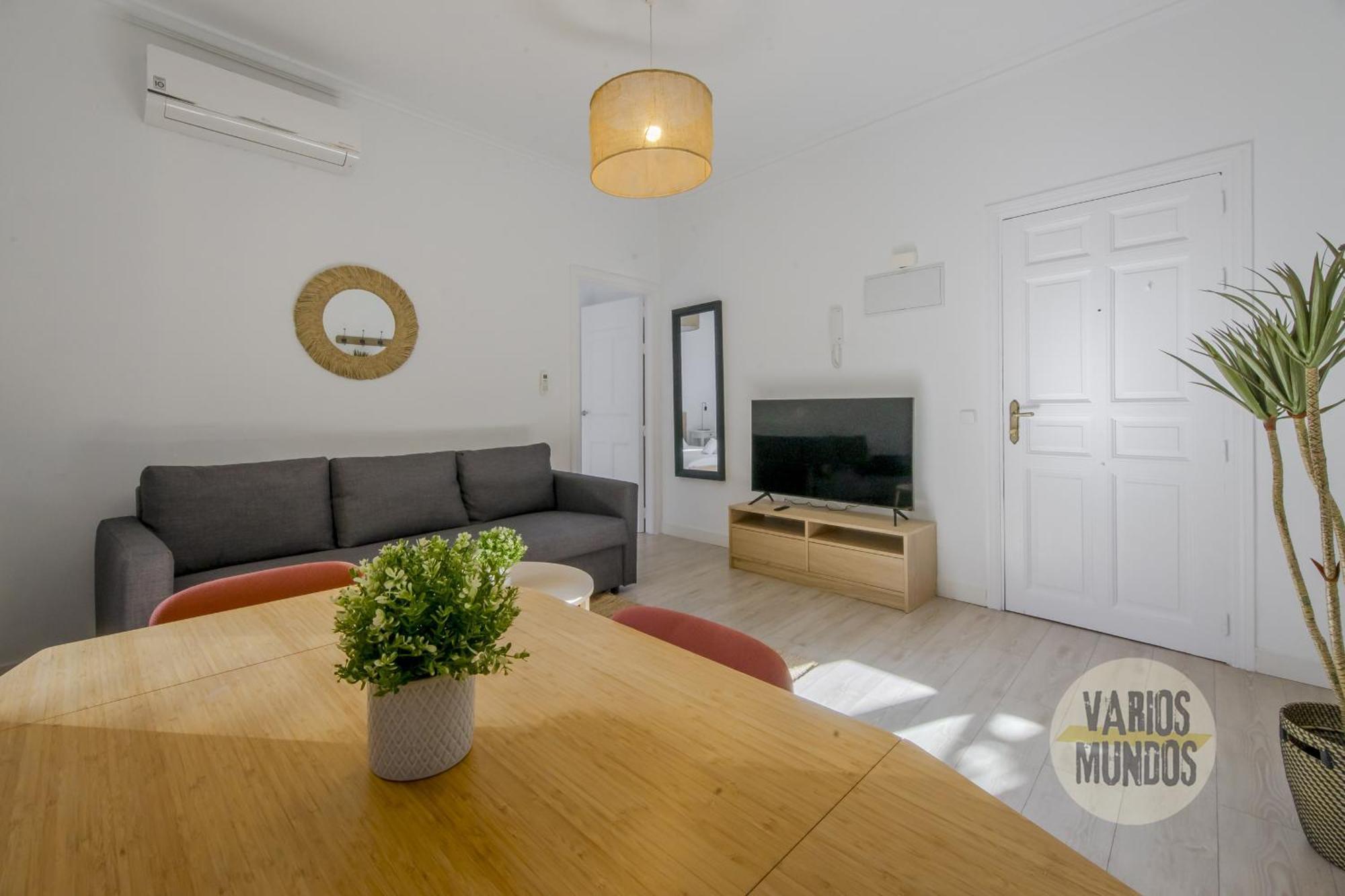 Elegant Apt Para 4Pax En Las Letras-Cortes Madrid Bagian luar foto
