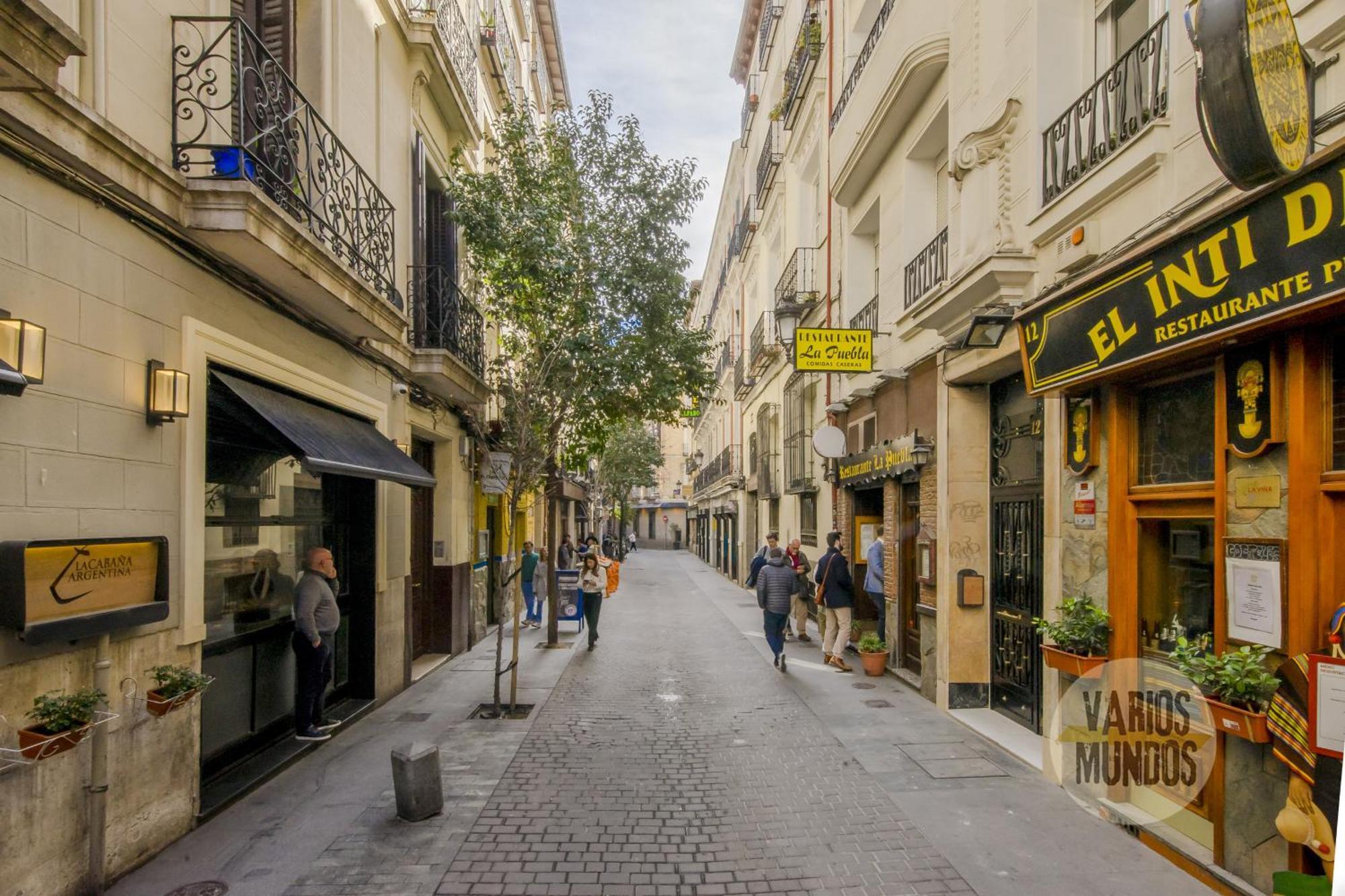 Elegant Apt Para 4Pax En Las Letras-Cortes Madrid Bagian luar foto